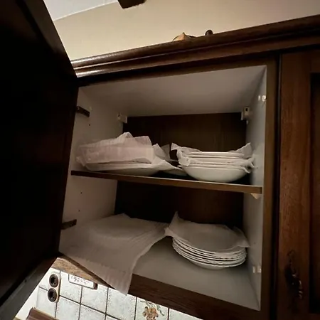 Feelhome, Flughafen Nah,3-schlafzimmer, Dusche Ebenerdig, Zentral, Wifi, Ground Floor Apartment Duisburg